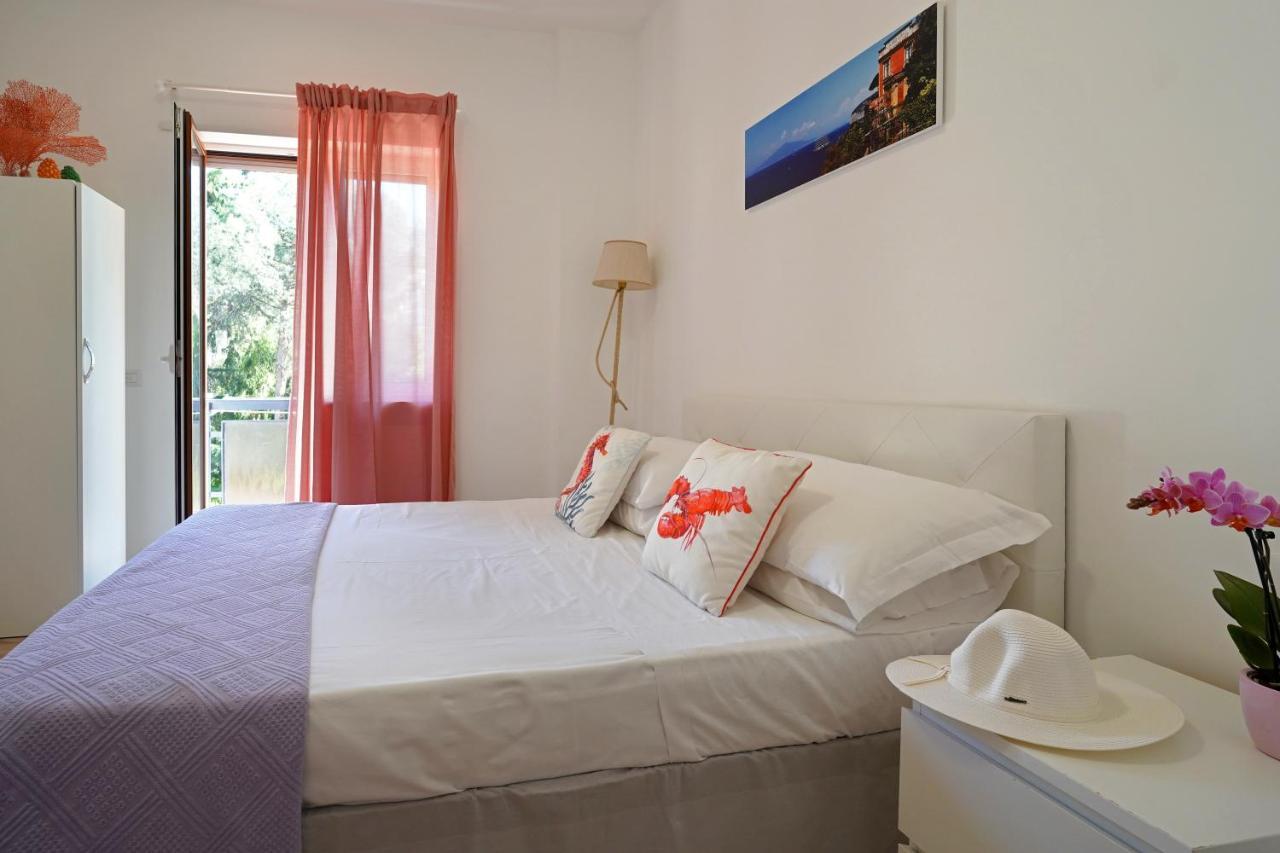 Piazza Lauro Suites Сорренто Екстер'єр фото
